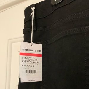 Joe’s Jeans The Charlie Flare, size 31